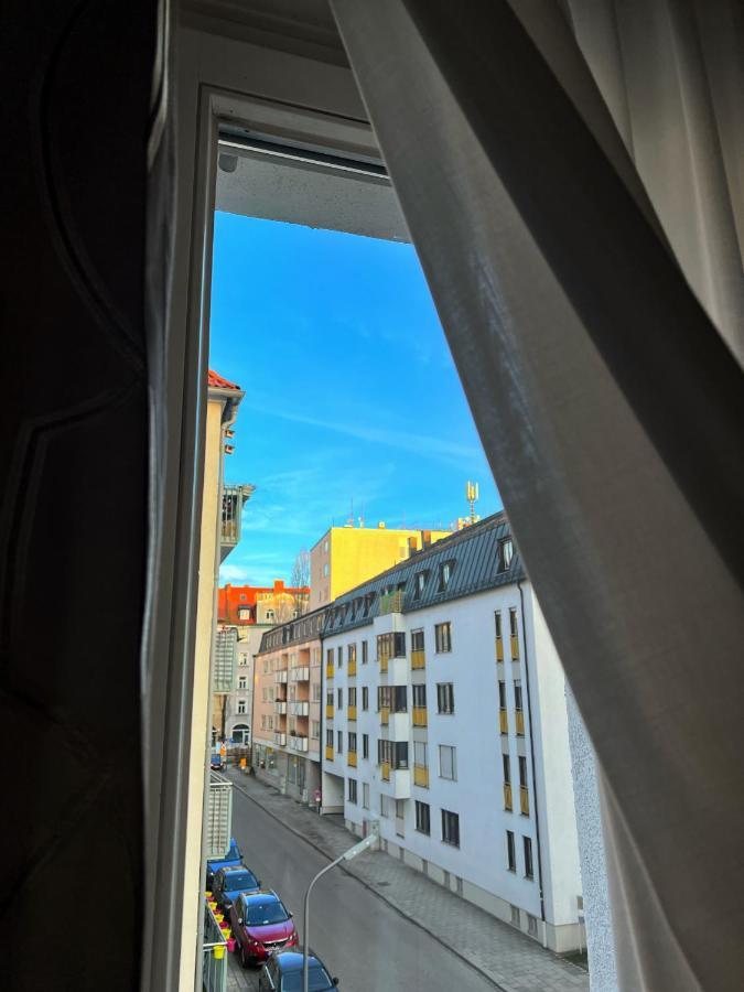 Prinz Hotel 4*